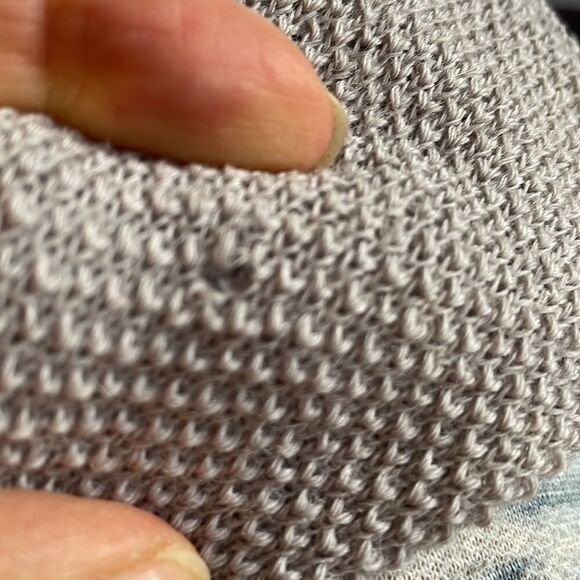 Vtg 80s Stafford light gray knit wool skinny tie with square end - Picture 6 of 6